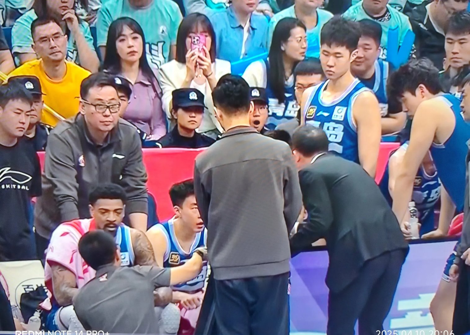 浙江稠州银行主场战胜北京队，夺得胜利的简单介绍