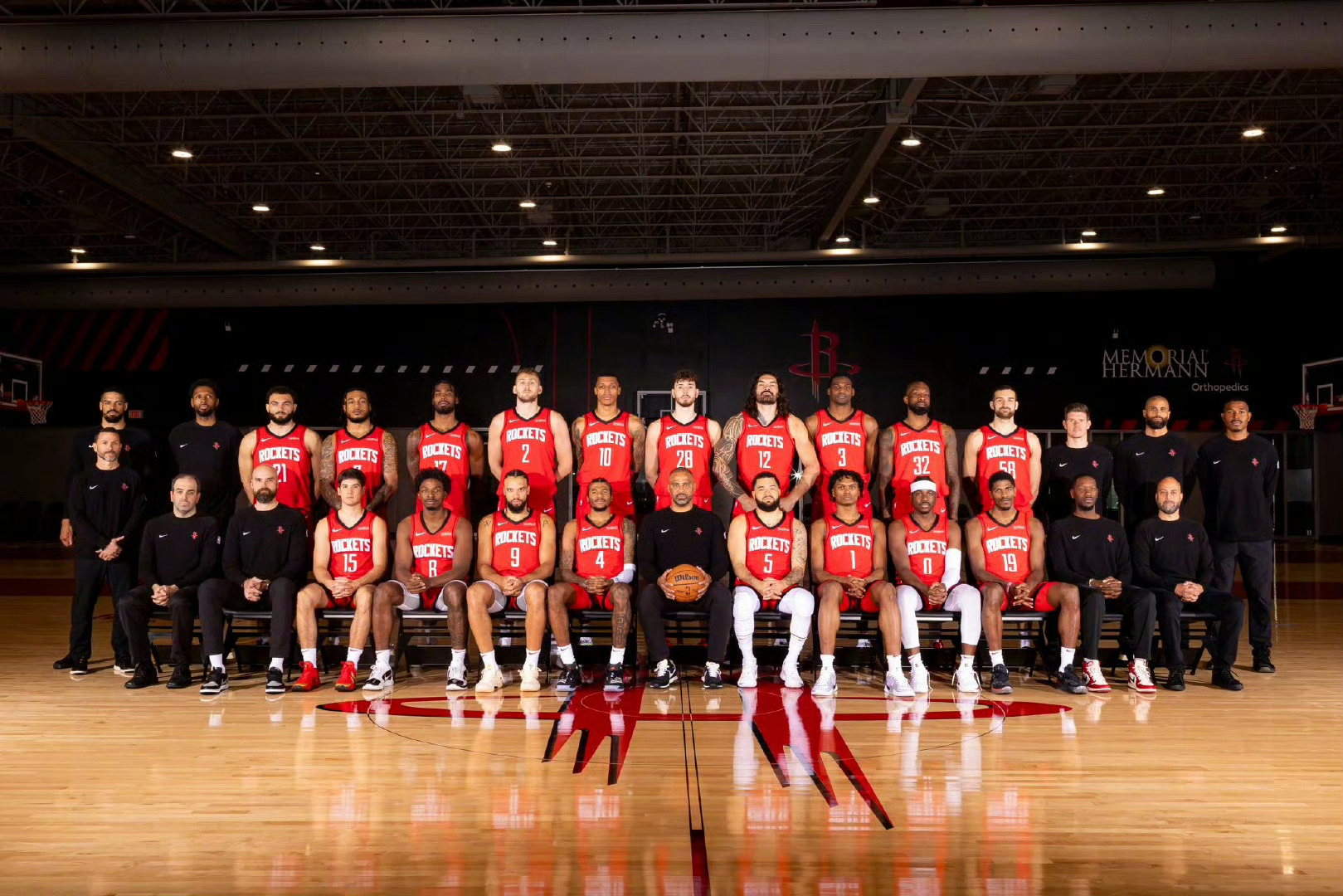 火箭队客场战胜对手取得连胜