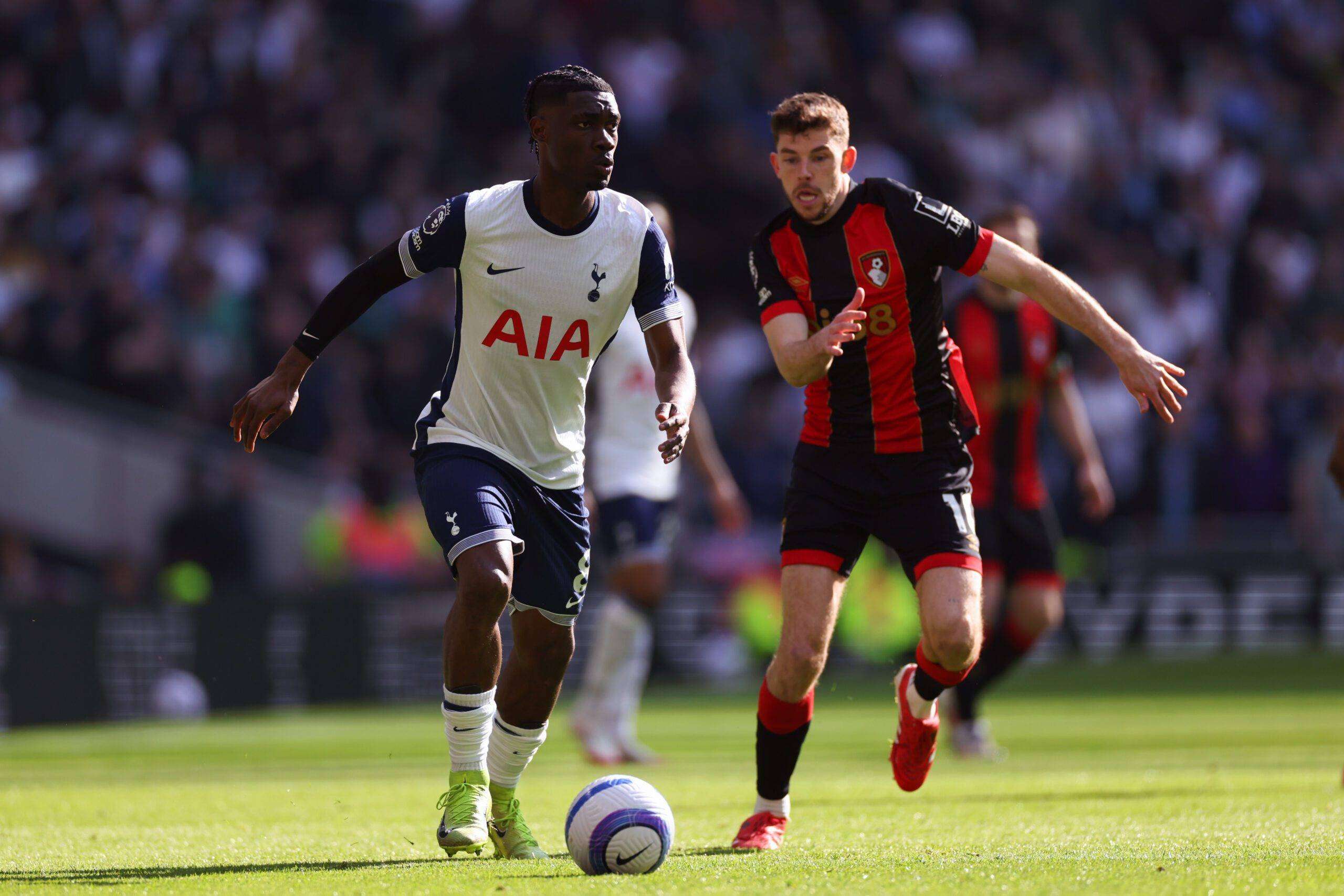 热刺客场-力克伯恩茅斯，五连胜！的简单介绍