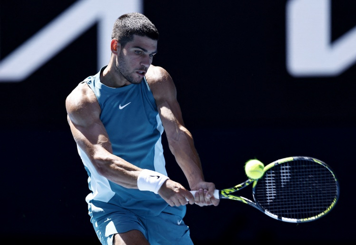 关于法网轻取ATP总决赛，阿尔卡拉斯点燃赛场的信息